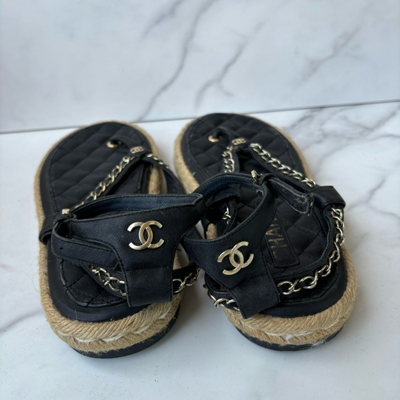 Chanel chain thong Sandals size 37 - Picture 4 of 10